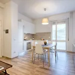 Polo Universitario Apartment By Mmega